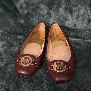 Micheal Kors Flats